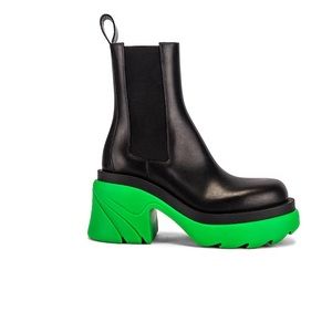 Bottega Veneta green/black flash boots